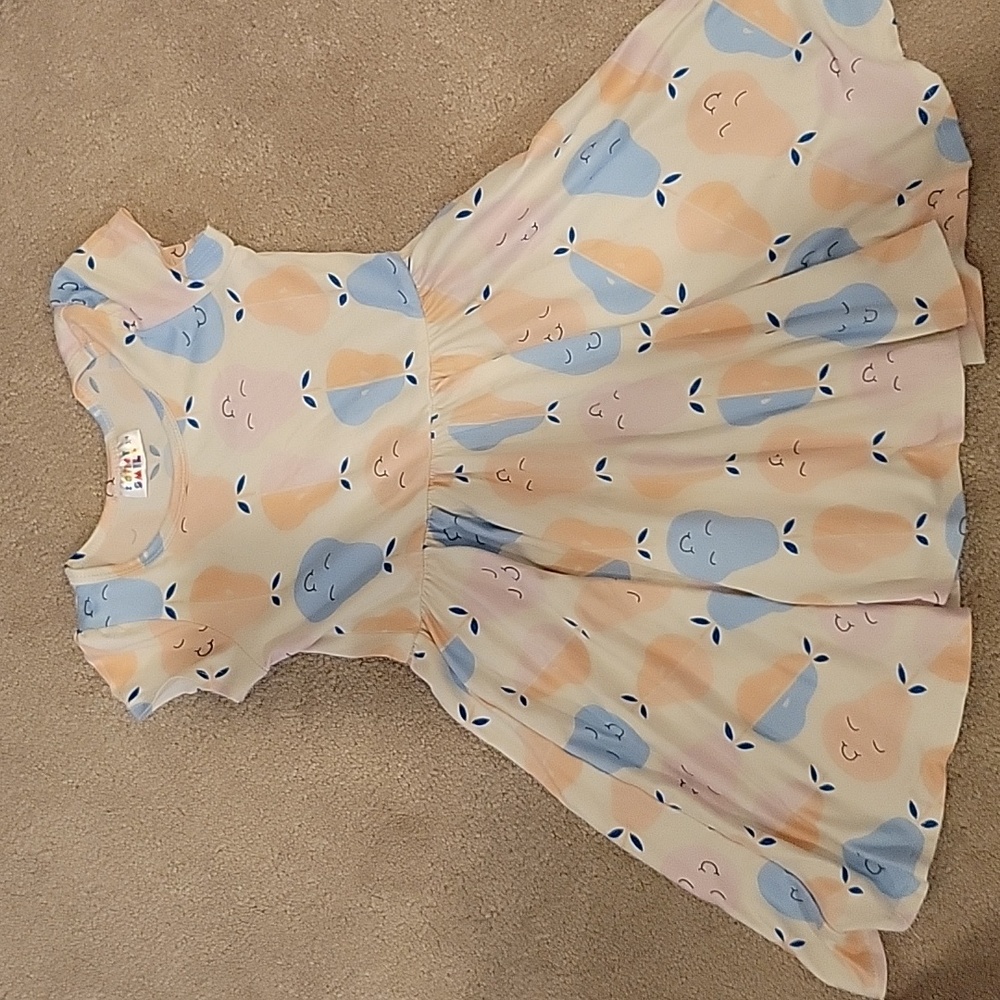 3/4 Dot Dot Smile pear cap sleeve dress